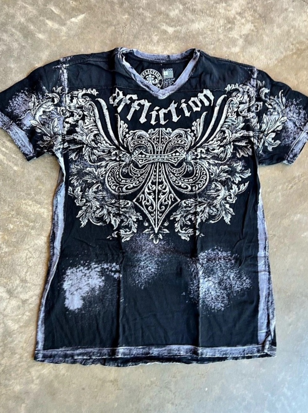 Affliction Live Fast Cross Graphic T-Shirt Black & Gray Large